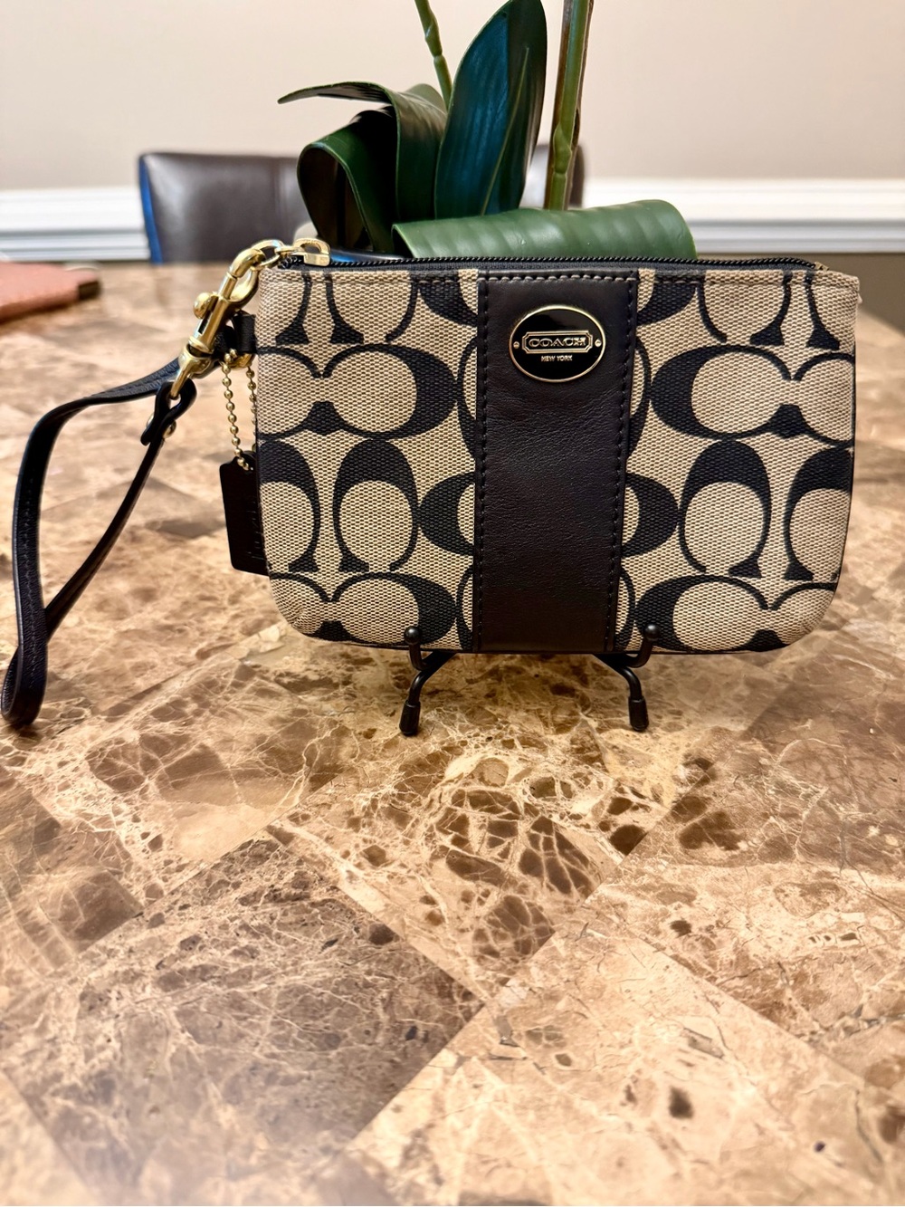vintage Coach Signature Jacquard Wristlet